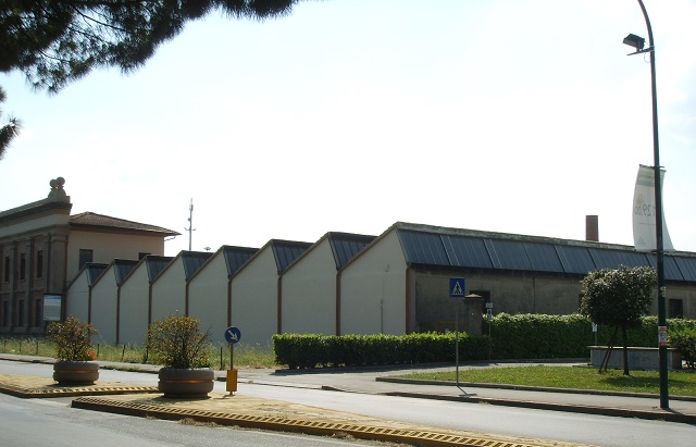  2015 stabile per il mercato di negozi, uffici e capannoni