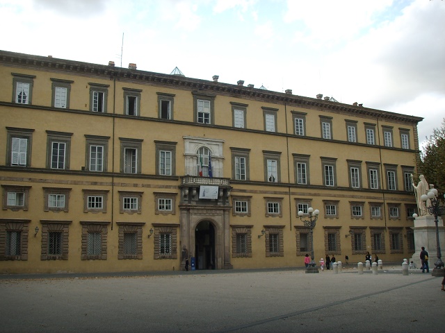 Bando “Linea Credito 2014” per le startup del lucchese