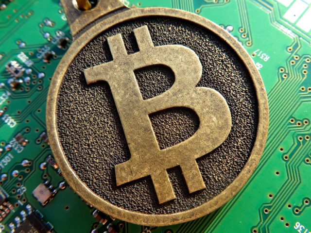 Acquisto e vendita di bitcoin e monete virtuali: in una risoluzione i chiarimenti delle Entrate sul trattamento fiscale