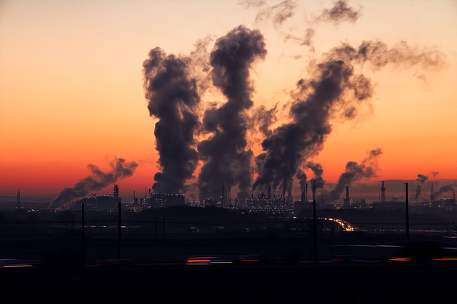 Fatturato e ordinativi dell’industria in calo a settembre