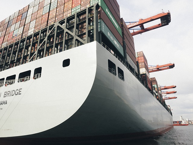 Commercio estero: in diminuzione entrambi i flussi