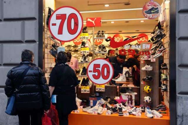  Saldi al via: spesa in linea con l’anno scorso