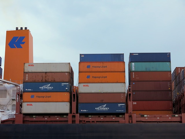 Commercio estero: in calo l’export, cresce l’import