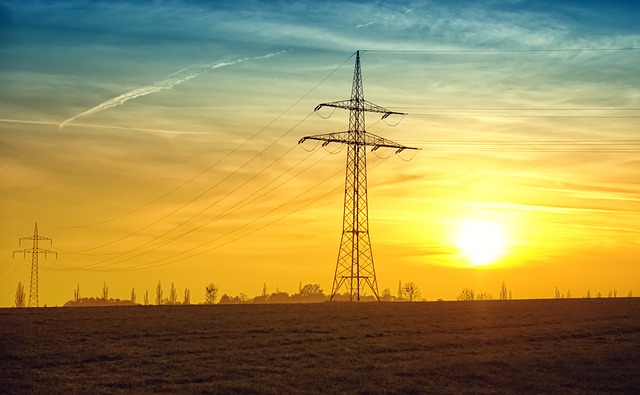 Elettricità imprese in bassa tensione: mercato libero cresce al ritmo del 5,3% all’anno. In un anno 1,2 mln cambi di fornitore