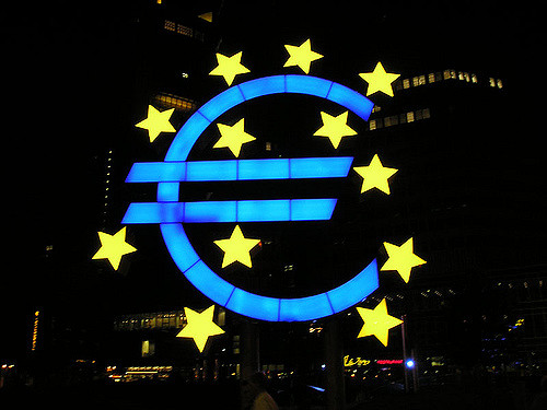 A maggio, l’economia dell’eurozona continua a crescere con Francia e Germania in espansione ai tassi più rapidi in sei anni
