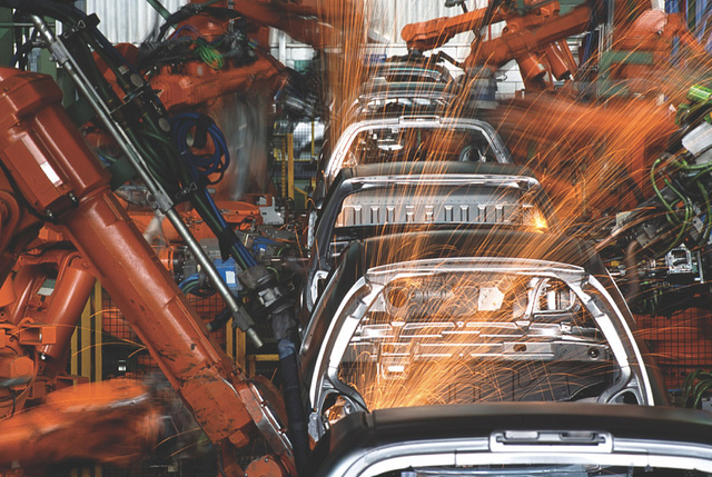 Boom per fatturato e ordinativi dell’industria