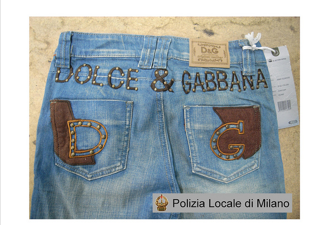 MODA – Dai ‘falsi’ danno di 9,9 miliardi per le imprese italiane. Colpiti 78.400 artigiani con 205mila addetti