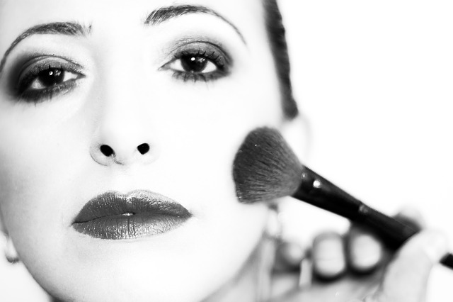  Netnografia, branding e make-up: farsi belle al tempo dei selfie