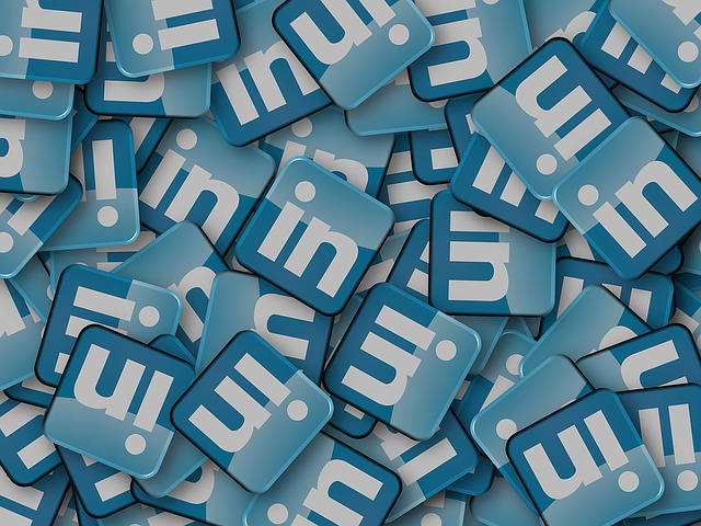 “Ufficio di collocamento” LinkedIn, dagli esperti i 10 consigli per trovare un impiego grazie al social network nel 2018