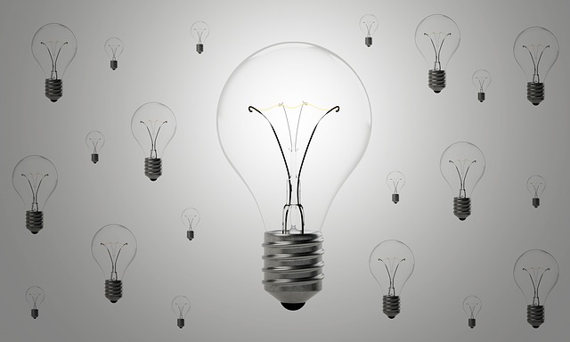 Indice Costo Energia di Confcommercio: nel 2° trimestre calano elettricità e gas per le imprese del terziario