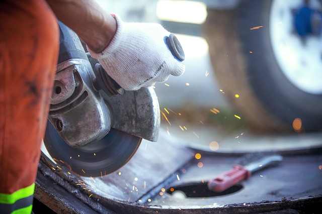 Fatturato e ordinativi dell’industria in aumento