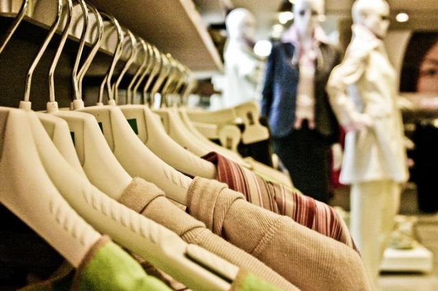 MarkitPMI: a giugno, il settore delle vendite al dettaglio registra di nuovo un calo