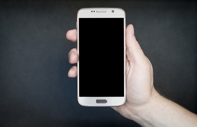 Criteri d’acquisto di smartphone aziendali: patch di sicurezza rapide e regolari, aggiornamenti del sistema operativo e gamma completa di modelli i più importanti