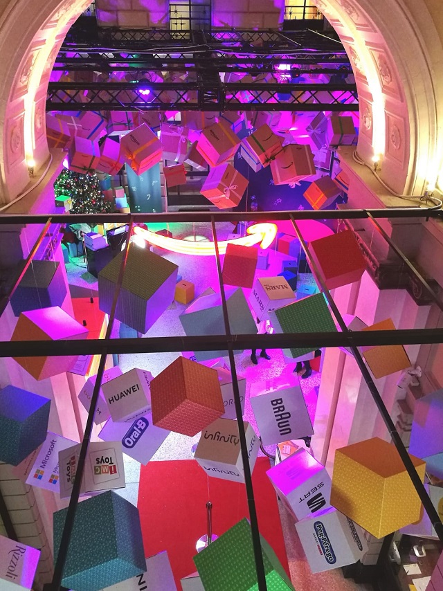 Il primo Pop Up Store Amazon in Italia, a Milano