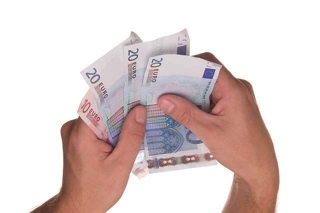 Banche: Unimpresa, prestiti alle aziende crollati di 50 miliardi nel 2018