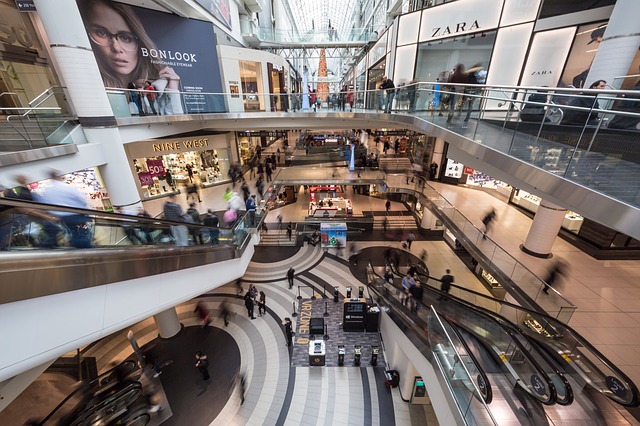 Segnali di ripresa nel commercio al dettaglio, ma solo per la grande distribuzione