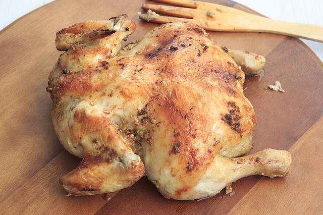  Prezzi all’ingrosso, prosegue a febbraio il calo per carni di pollo e coniglio. Ancora rialzi per riso e formaggi