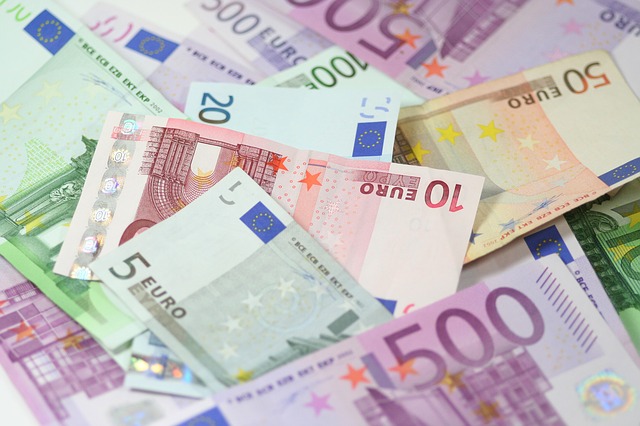 ABI, finanziamenti alle microimprese: tassi ai minimi e ruolo crescente del fondo di garanzia
