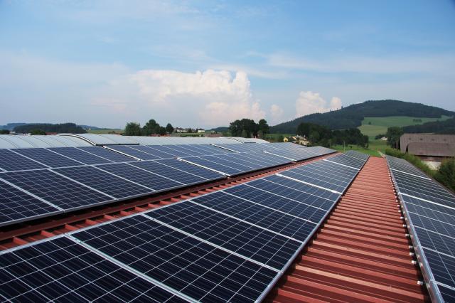  Da fotovoltaico, comunità energetiche e accumuli la soluzione per abbassare la spesa energetica delle PMI
