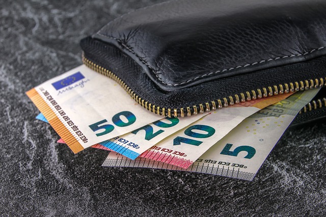 Welfare: tanto cash per combattere l’incertezza, le famiglie italiane si difendono così