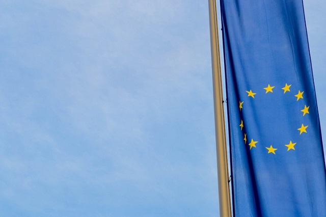  Markit Flash PMI: con il peggioramento del manifatturiero, vacilla la crescita economica dell’eurozona