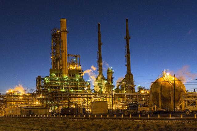 IHS MARKIT PMI: per il nono mese consecutivo a giugno peggiorano le condizioni operative del settore manifatturiero italiano