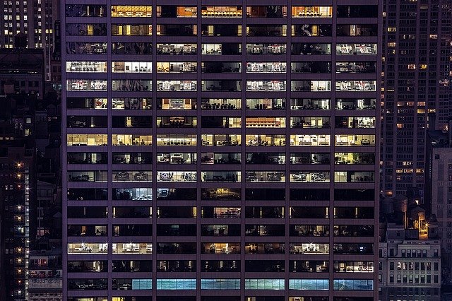  Cresce il fatturato delle multinazionali: +6,1% in Italia e +5,7% all’estero