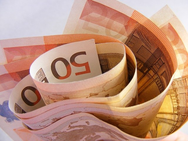 ABI: per i prestiti alle imprese si registra una riduzione dell’1% su base annua
