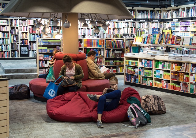  Milano capitale della cultura italiana, prima per incidenza della filiera in termini di valore aggiunto e occupazione. La lombardia seconda per ruolo della cultura nell’economia regionale