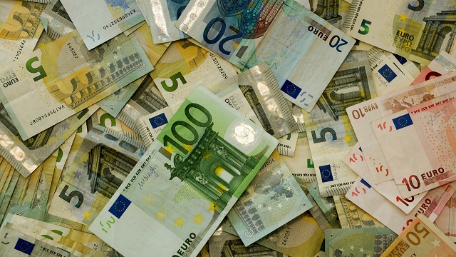  Nei primi nove mesi del 2019 ancora in crescita i flussi di credito al consumo, prosegue il calo dei mutui immobiliari
