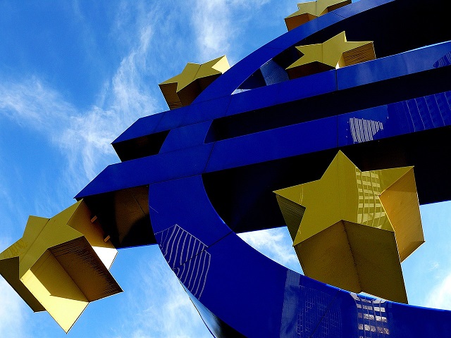 EURO-ZONE ECONOMIC OUTLOOK: nell’area Euro crescita a ritmi moderati