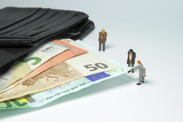  Fisco. Unimpresa, 800 sconti e agevolazioni valgono 313 miliardi, +60 miliardi in 10 anni