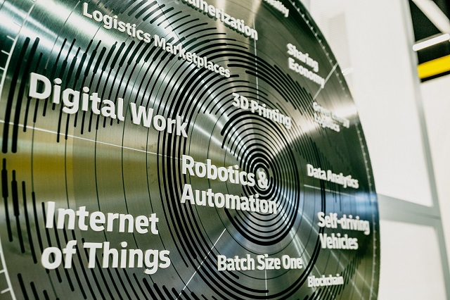  DHL Logistics Trend Radar svela i trend che stanno plasmando il futuro della logistica: Intelligenza Artificiale, Robotica, Informatica Quantistica, Sostenibilità e instabilità dei mercati