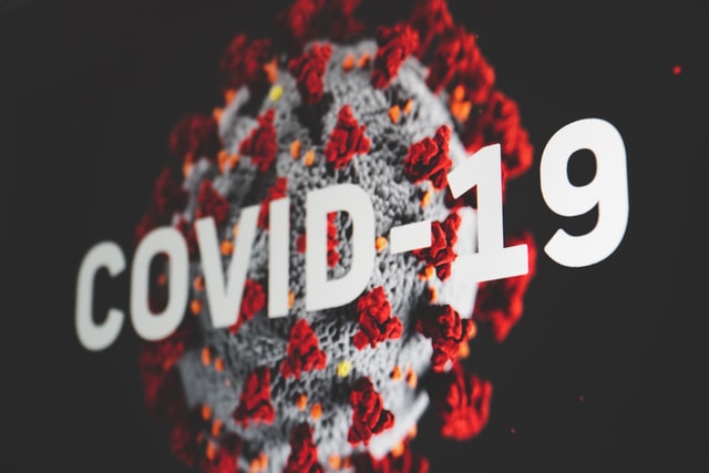  Contagi sul lavoro da Covid-19, nel 2021 tra gennaio e novembre in calo denunce (-69,5%) e casi mortali (-50,7%)