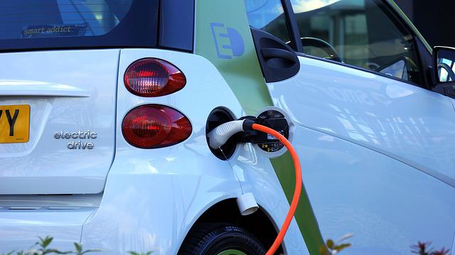  Nuovi incentivi per auto e moto elettriche, ibride e a basse emissioni