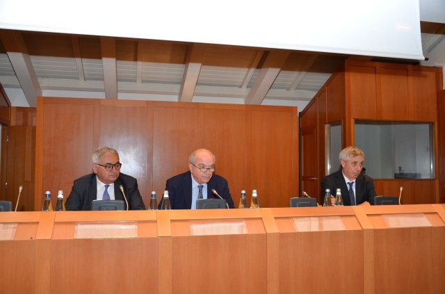  L’industria ceramica italiana raggiunge i 7,5 miliardi di € nel 2021. Il fatturato delle piastrelle sfiora i 6,2 miliardi (+15,4% sul 2019); export a 5,2 miliardi