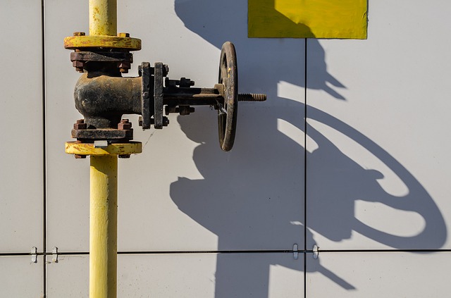 Stop gas russo, lo studio: “L’Italia rischia un processo recessivo”