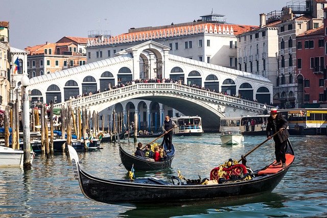  Il ponte conquista gli italiani: 11 milioni e 800mila in viaggio per la festa di Ognissanti