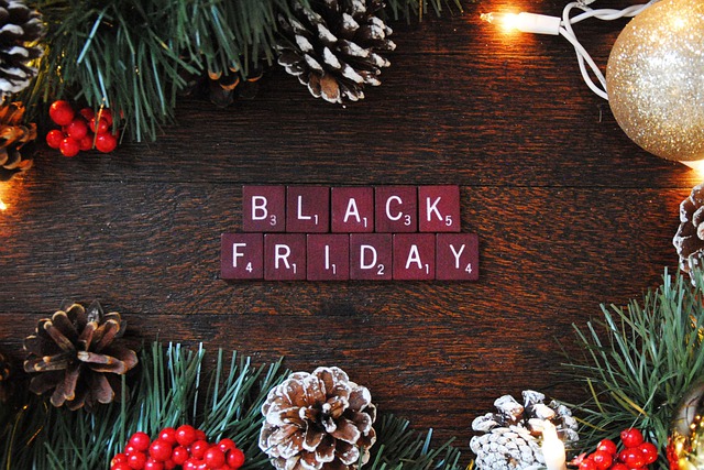  Un italiano su due acquisterà i regali di Natale nelle giornate del Black Friday e/o del Cyber Monday