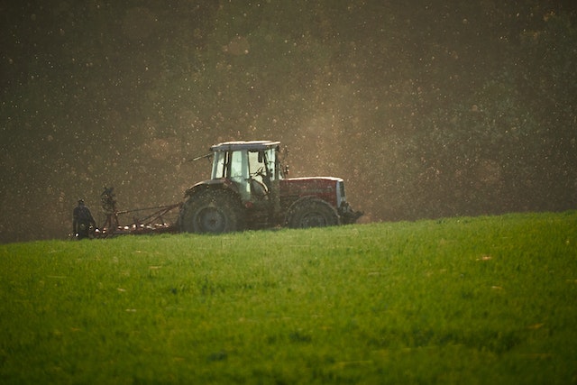  Neutralità carbonica al 2050? L’agricoltura italiana può raggiungerla destinando il 5% delle aree coltivate a fini energetici. “Ma servono norme chiare e stabili e meno burocrazia”