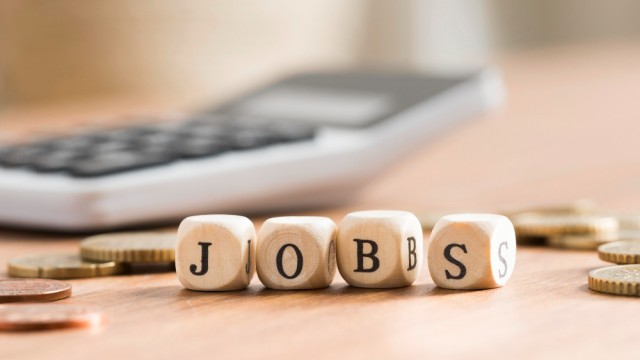 Ad agosto 2023, dopo il calo registrato a luglio, l’occupazione torna a crescere