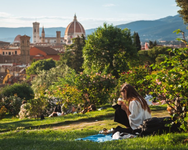  Aprile mese di vacanze per 20 milioni di italiani. Il tempo incerto e la Pasqua bassa non “frenano” la voglia di partire