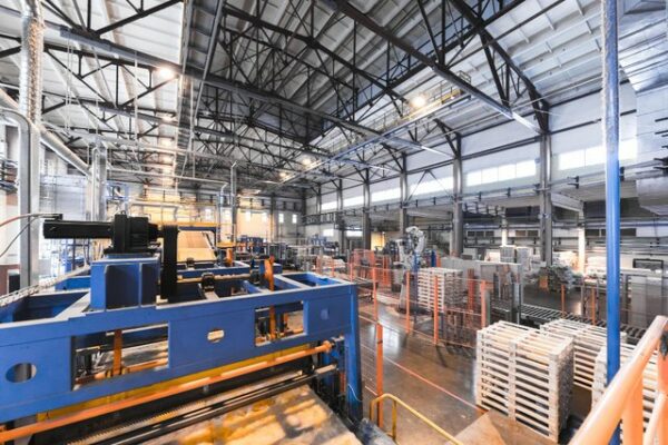 A marzo la produzione industriale aumenta lievemente rispetto a febbraio