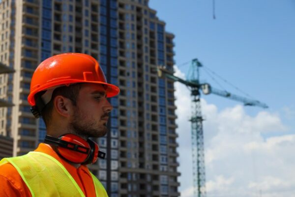 Sicurezza nei cantieri: BauWatch presenta i risultati del “Crime Report 2025″