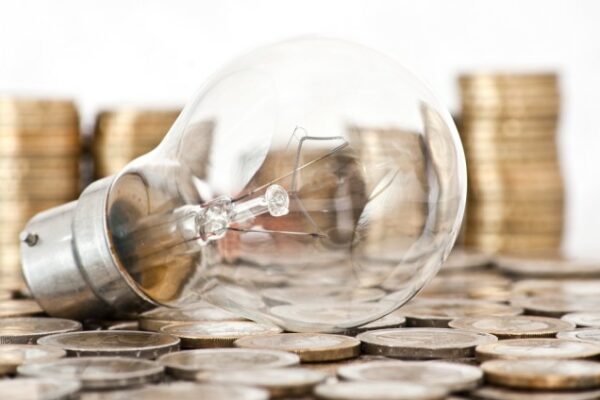 L’energia cara colpisce soprattutto le imprese più piccole, che, in 4 casi su 10, non hanno una strategia