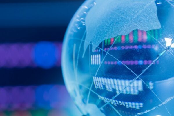 Italia: crescita modesta ma resiliente nel 2025–2027, tra rallentamento del commercio e sfide fiscali