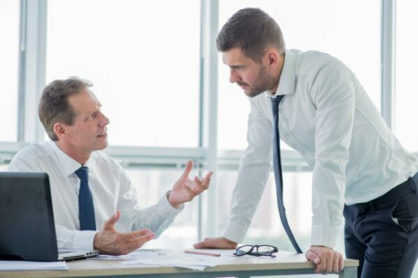 Nuova ricerca: un migliore allineamento tra CEO e CIO catalizzerà decisioni strategiche sull’adozione dell’IA