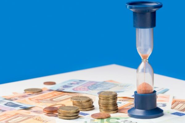 Contratti in stallo: 5,6 milioni di lavoratori in attesa di rinnovo, tempi medi a 28 mesi