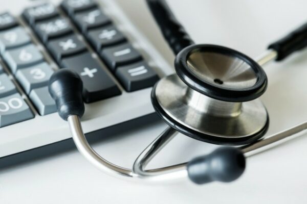 Unimpresa: pressione fiscale “vera” al 48% del Pil fino al 2028